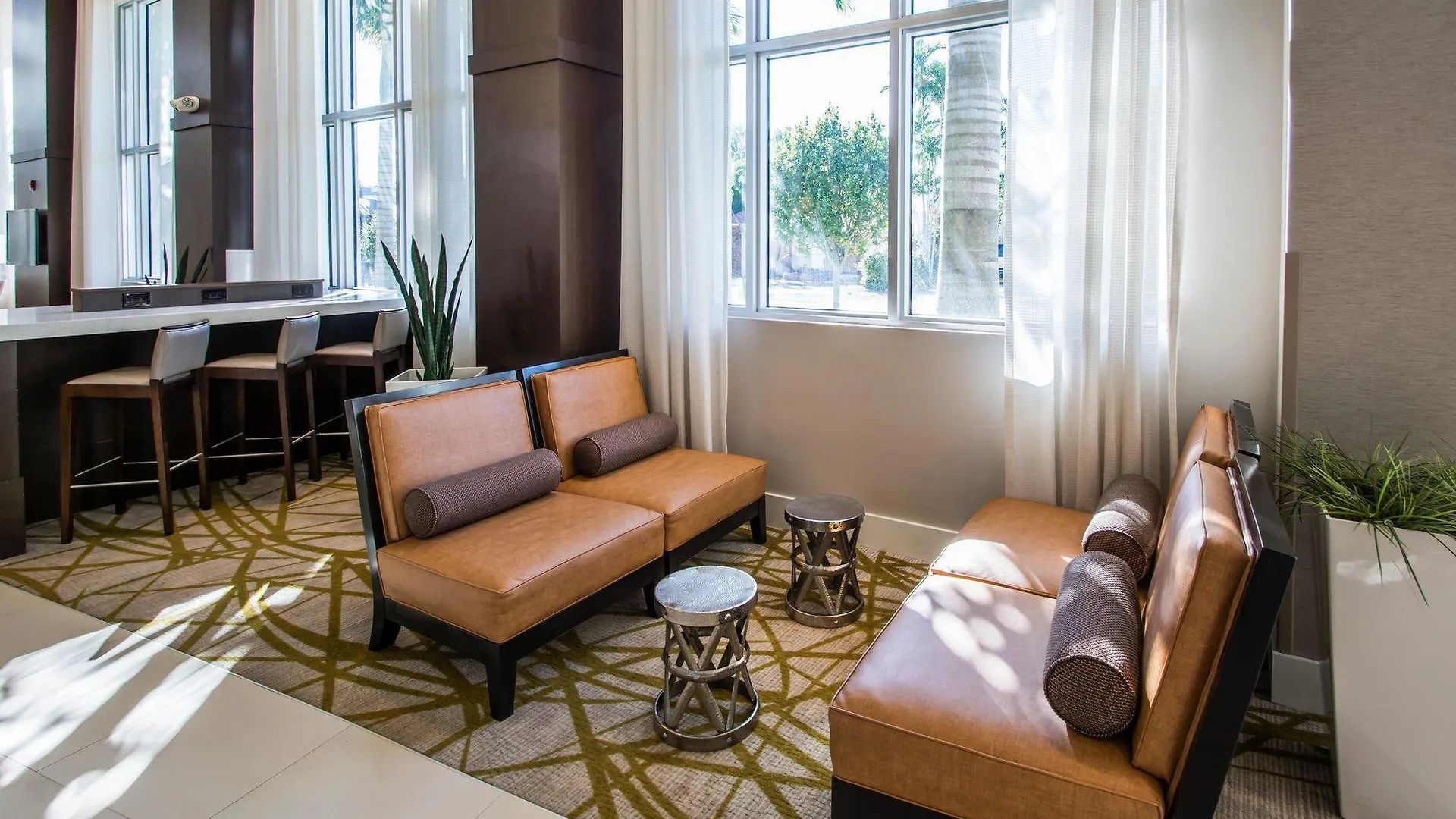 Comfort Miami Airport North 3*