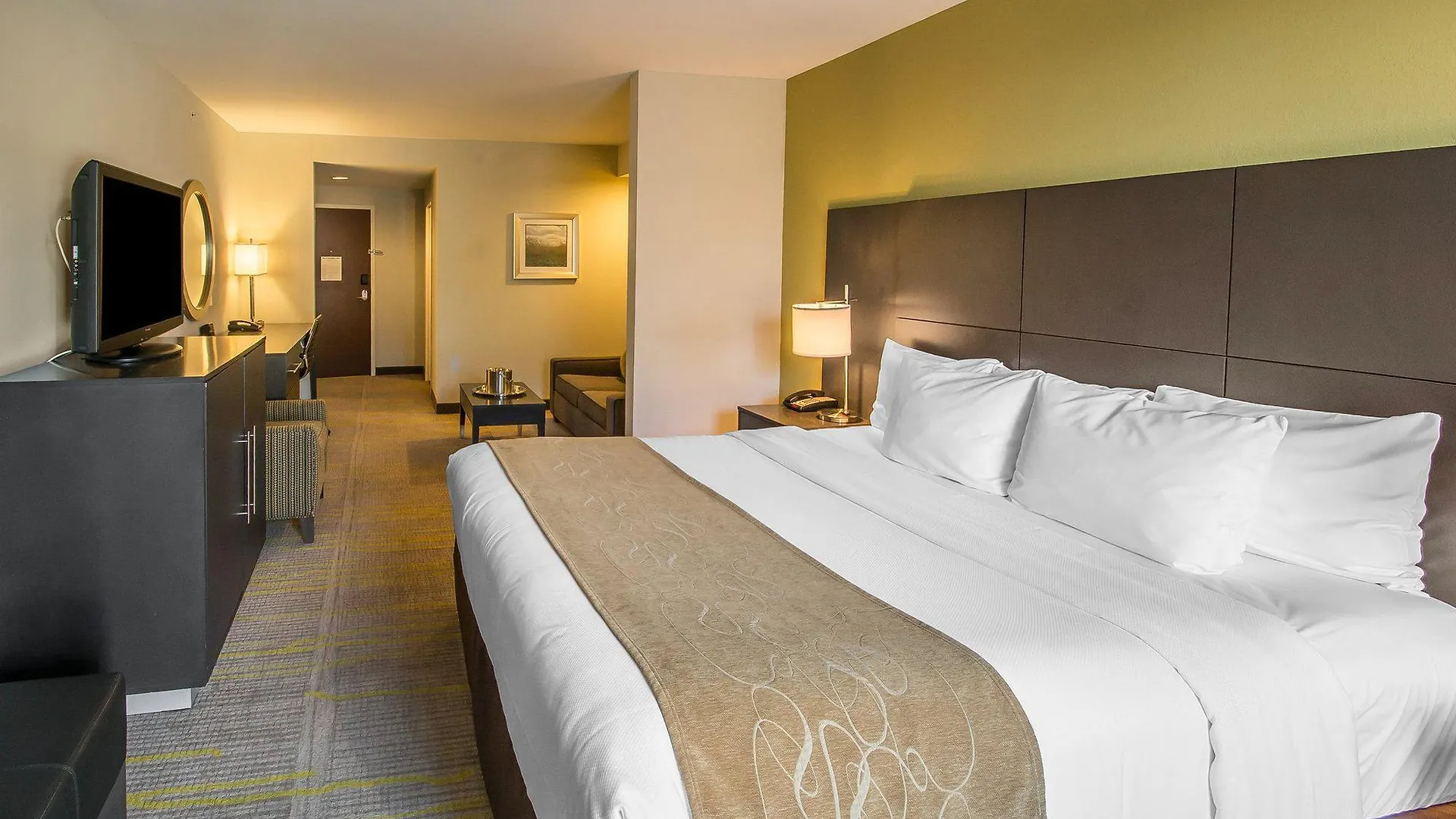 Comfort Miami Airport North Hotel 3*