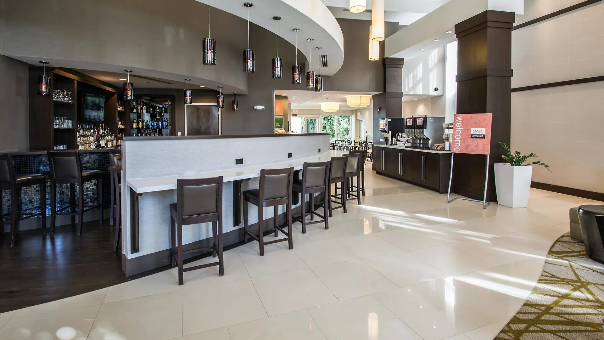 Hotel Comfort Miami Airport North 3*