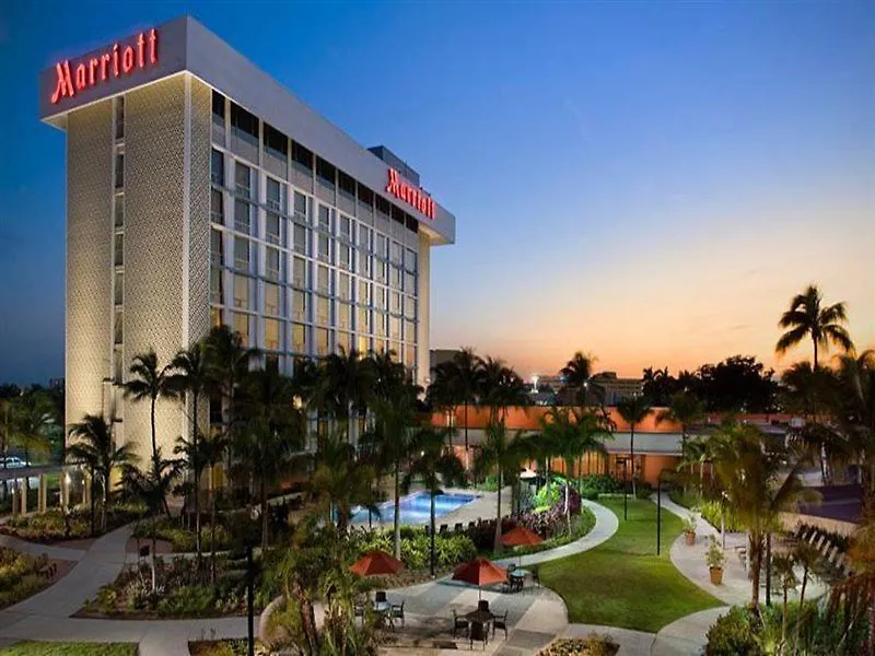 By Marriott Airport Hotell 3*