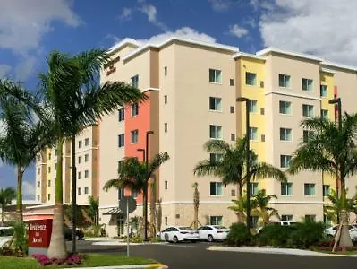 By Marriott Miami Airport West/doral Hotel 3*