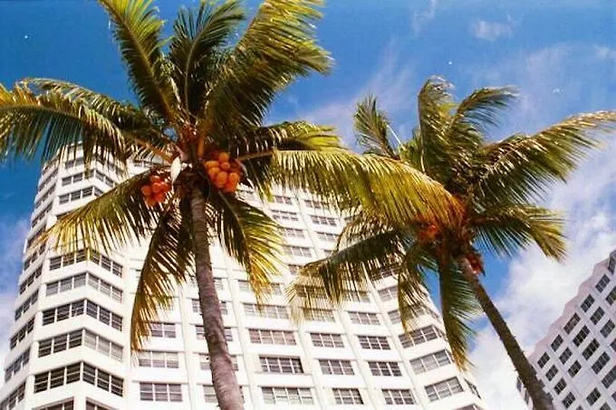 Four Ambassadors Apartments Apartment Miami
