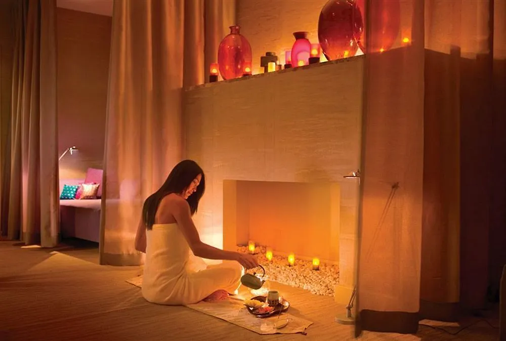 Four Seasons - Luxury Private Residences Apartahotel