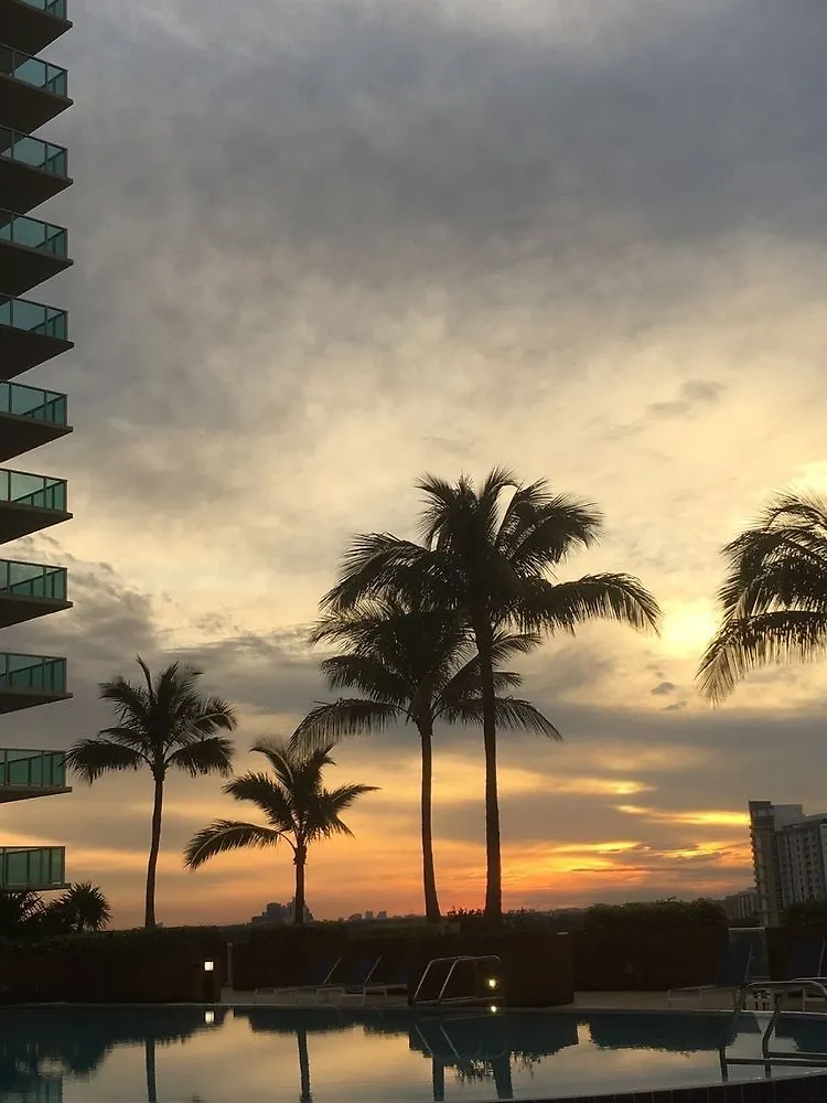 Appartamento Global Luxury At One Broadway Miami