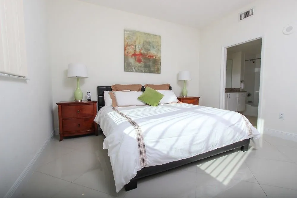 Global Luxury At One Broadway * Miami