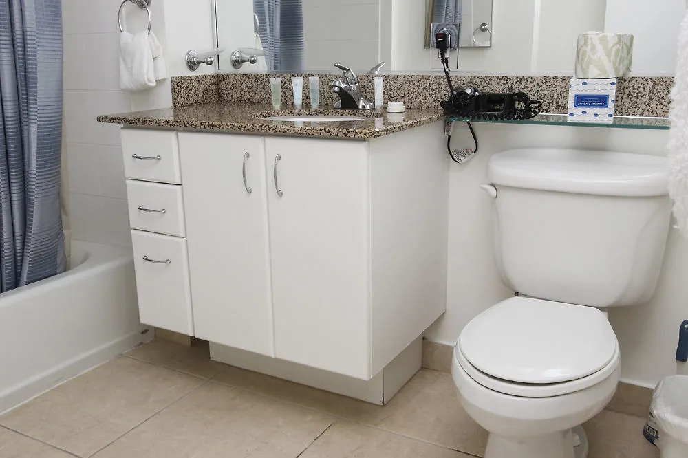 Global Luxury At One Broadway Apartment
