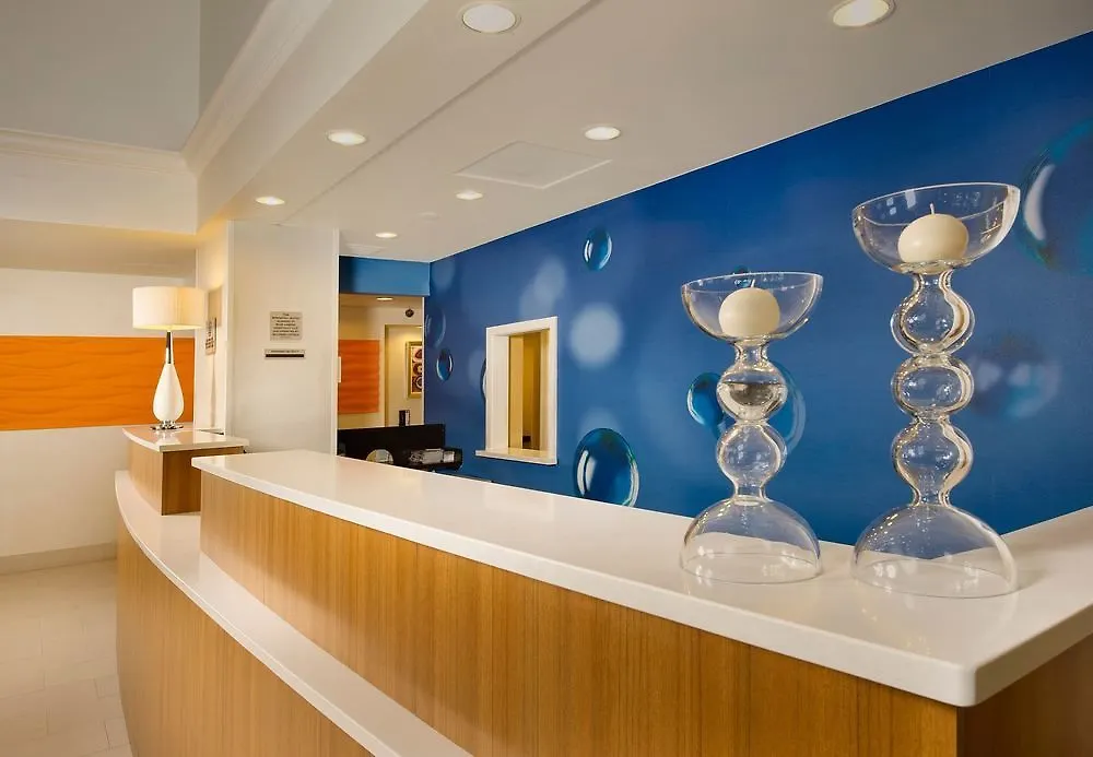 Отель Springhill By Marriott Airport South Blue Lagoon Area 3*