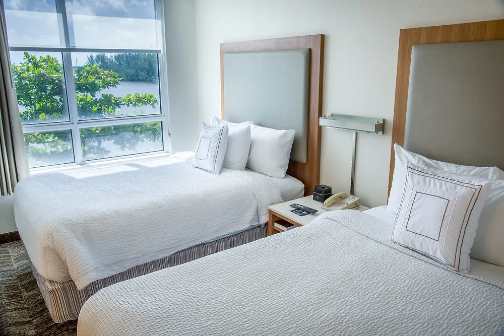 Springhill By Marriott Airport South Blue Lagoon Area 3* Майами