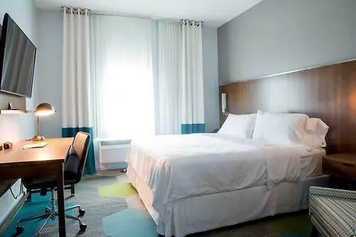 Hotel Four Points By Sheraton Miami Airport 3*