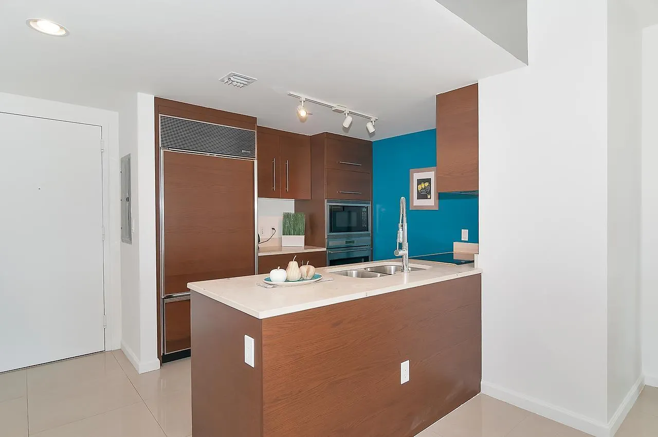 Apartment Icon Residences By Sofla Vacations