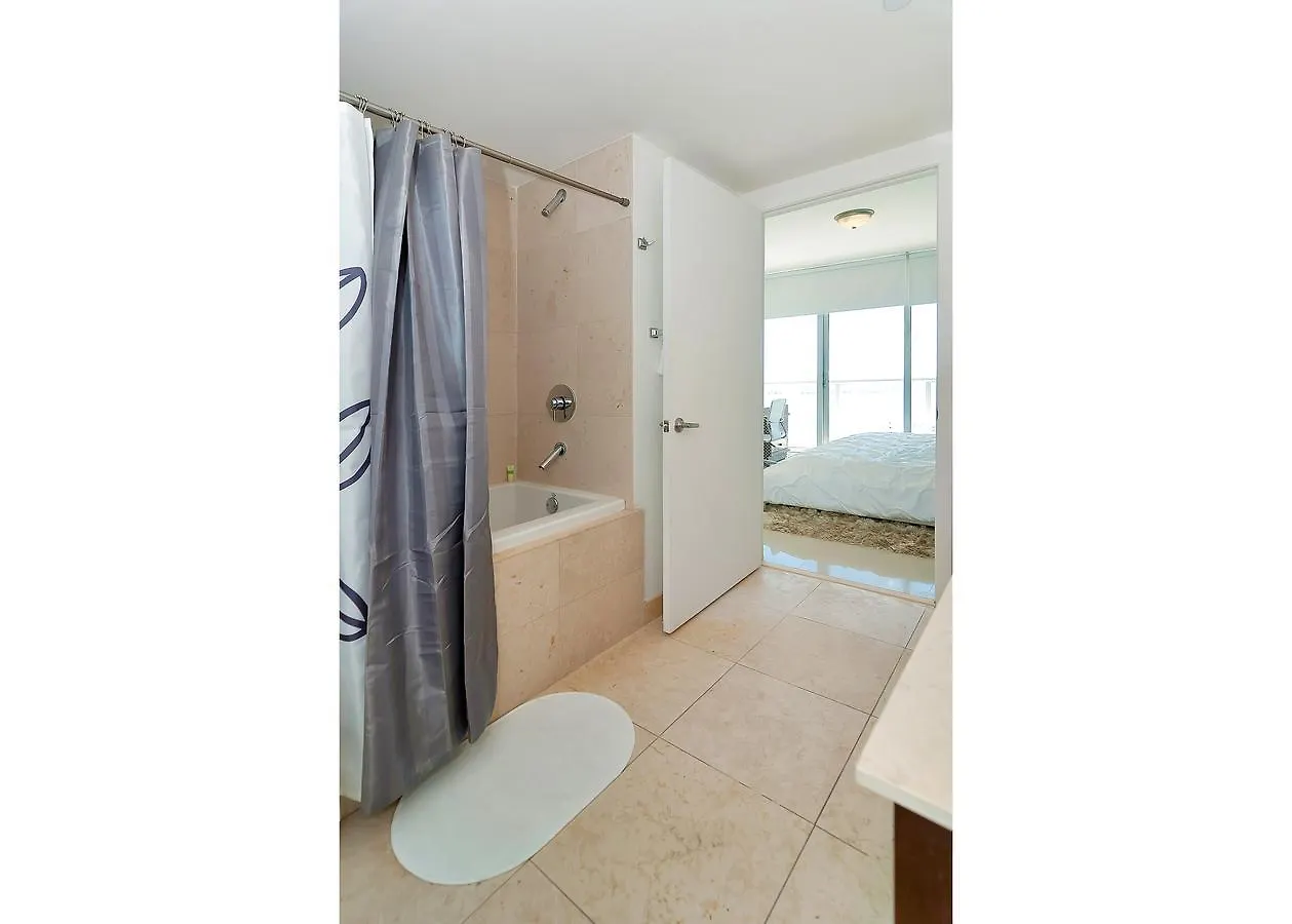Icon Residences By Sofla Vacations * Doral