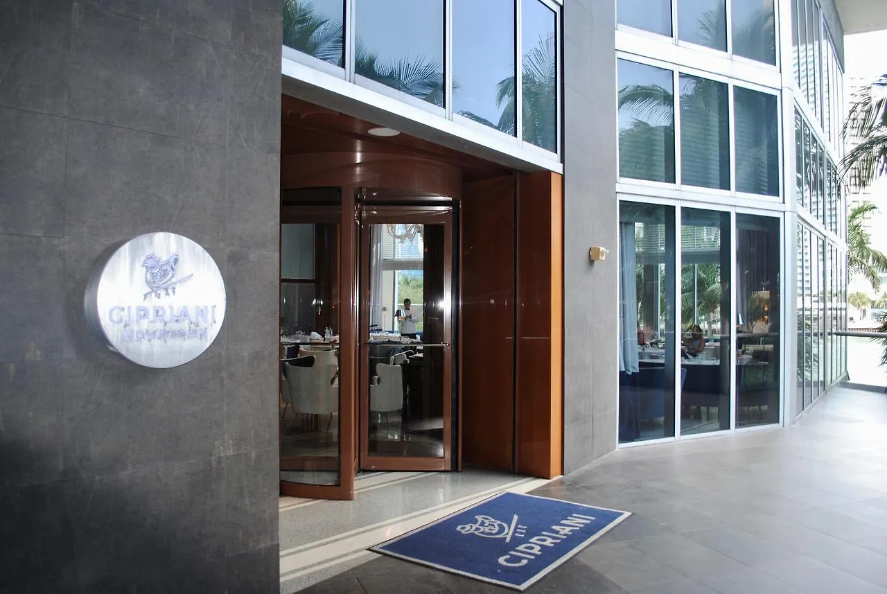 Apartment Icon Residences By Sofla Vacations *