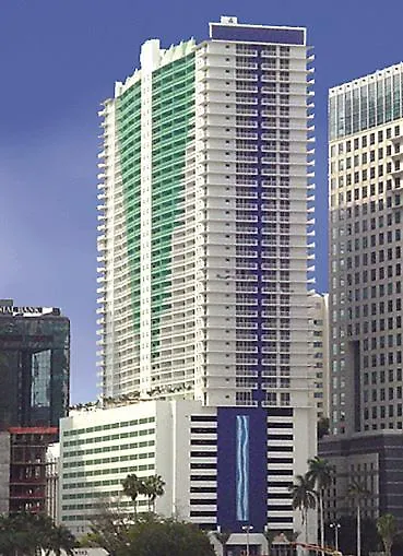 Brickell Bay Boardwalk - Waterfront Luxury *