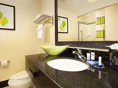Hotel Fairfield & By Marriott Airport South