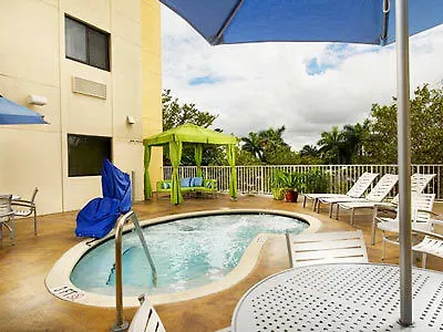 Fairfield & By Marriott Airport South