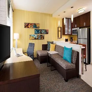By Marriott Miami Airport West/doral 3*