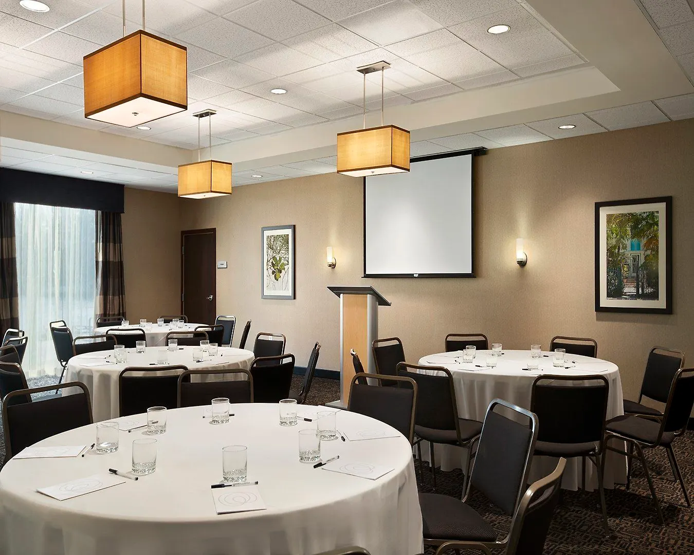 Express Airport-blue Lagoon Area By Ihg Miami
