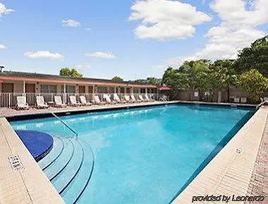 Days By Wyndham Miami Airport North Hotel Miami Springs