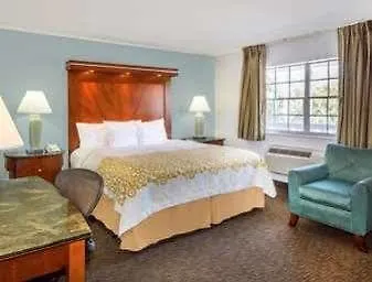 Days By Wyndham Miami Airport North Miami Springs