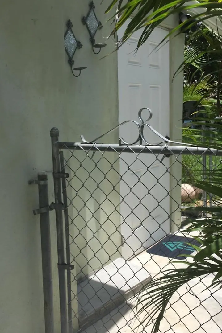 Miami Private *