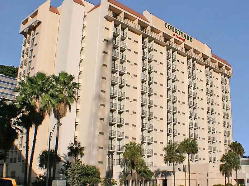Courtyard Downtown Brickell Area 3* Miami