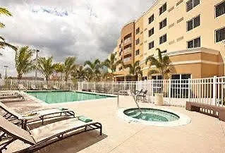 Courtyard By Marriott Miami West/fl Turnpike Hialeah Gardens