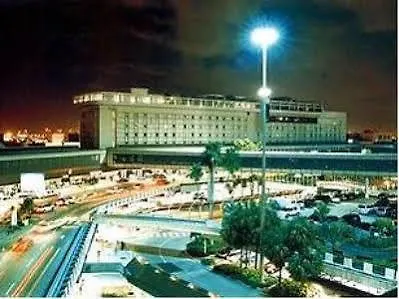 International Airport Hotell