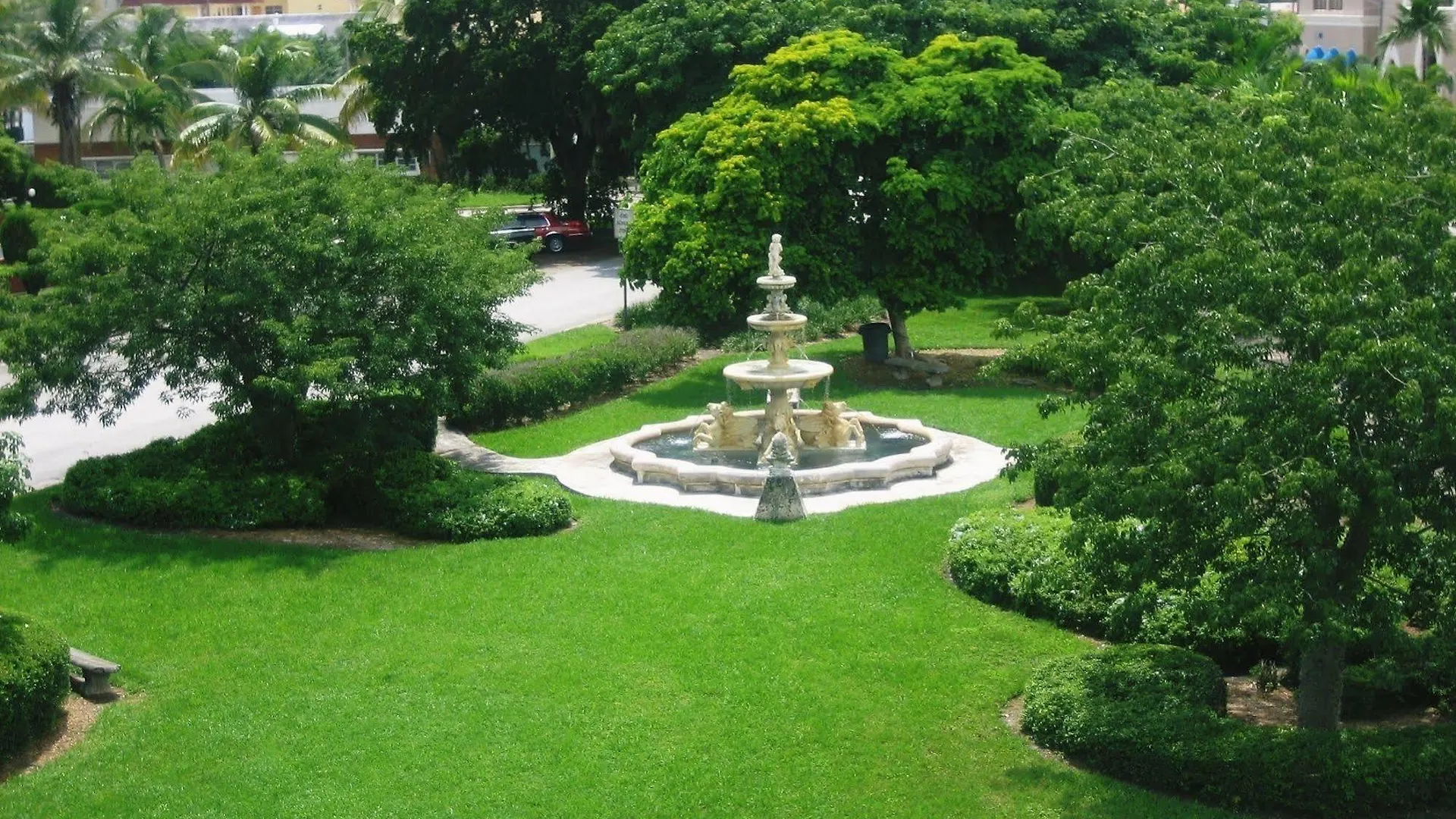 Hotel Chateaubleau 2*