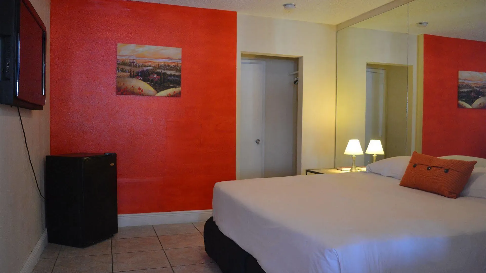 Up Midtown Motel *