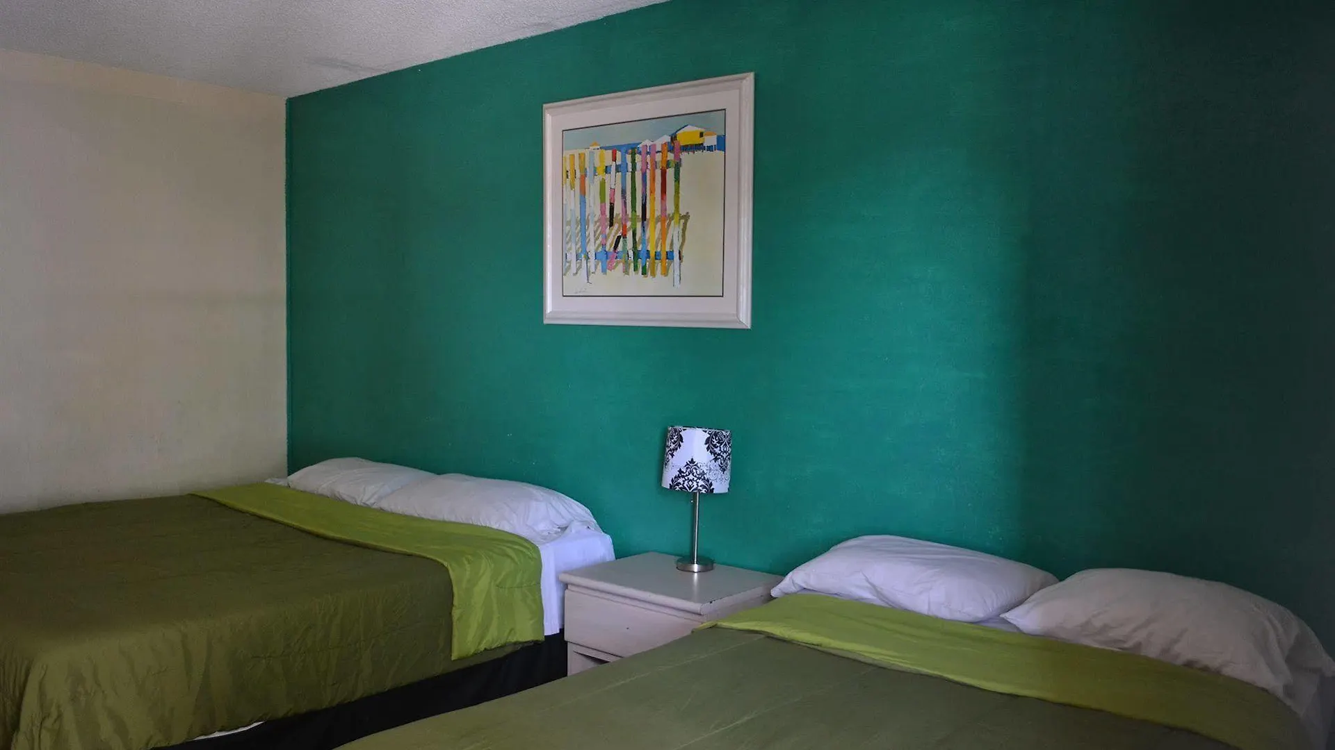 Up Midtown Motel *