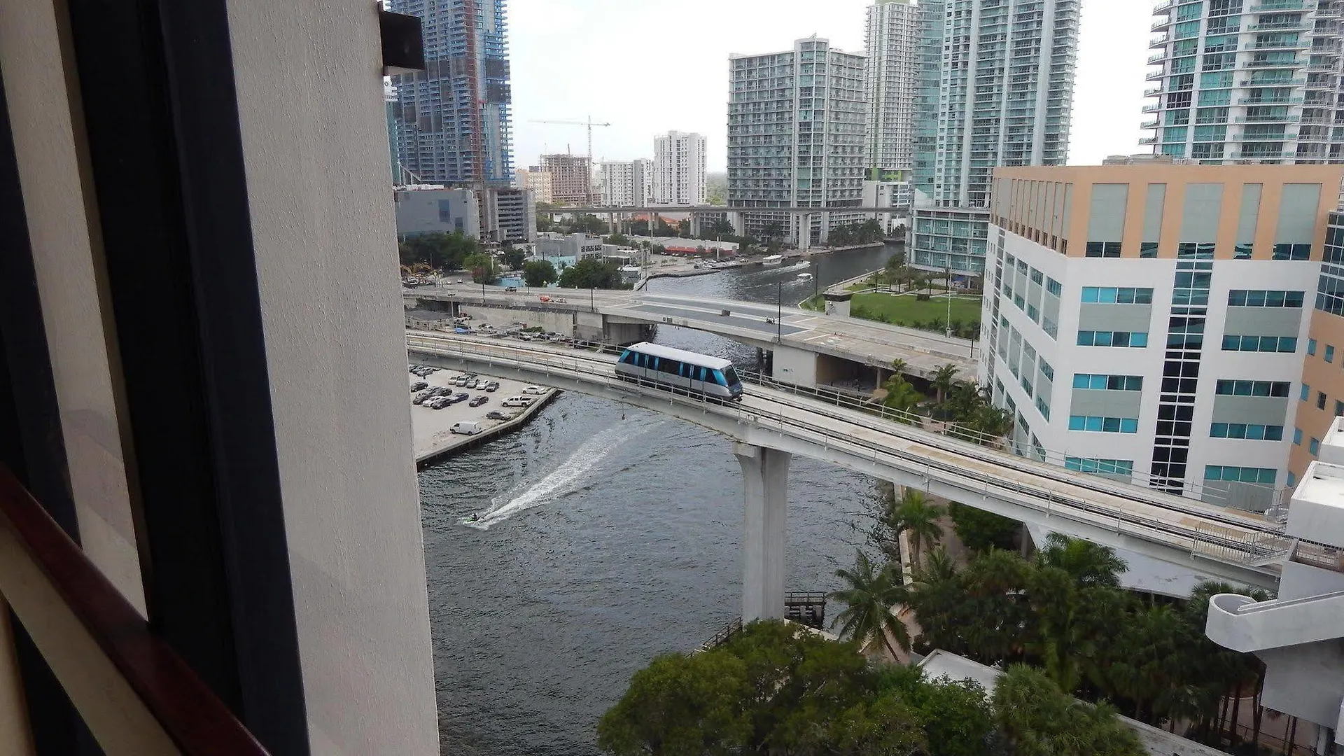 Hotel Comfort & Downtown Brickell-port Of Miami