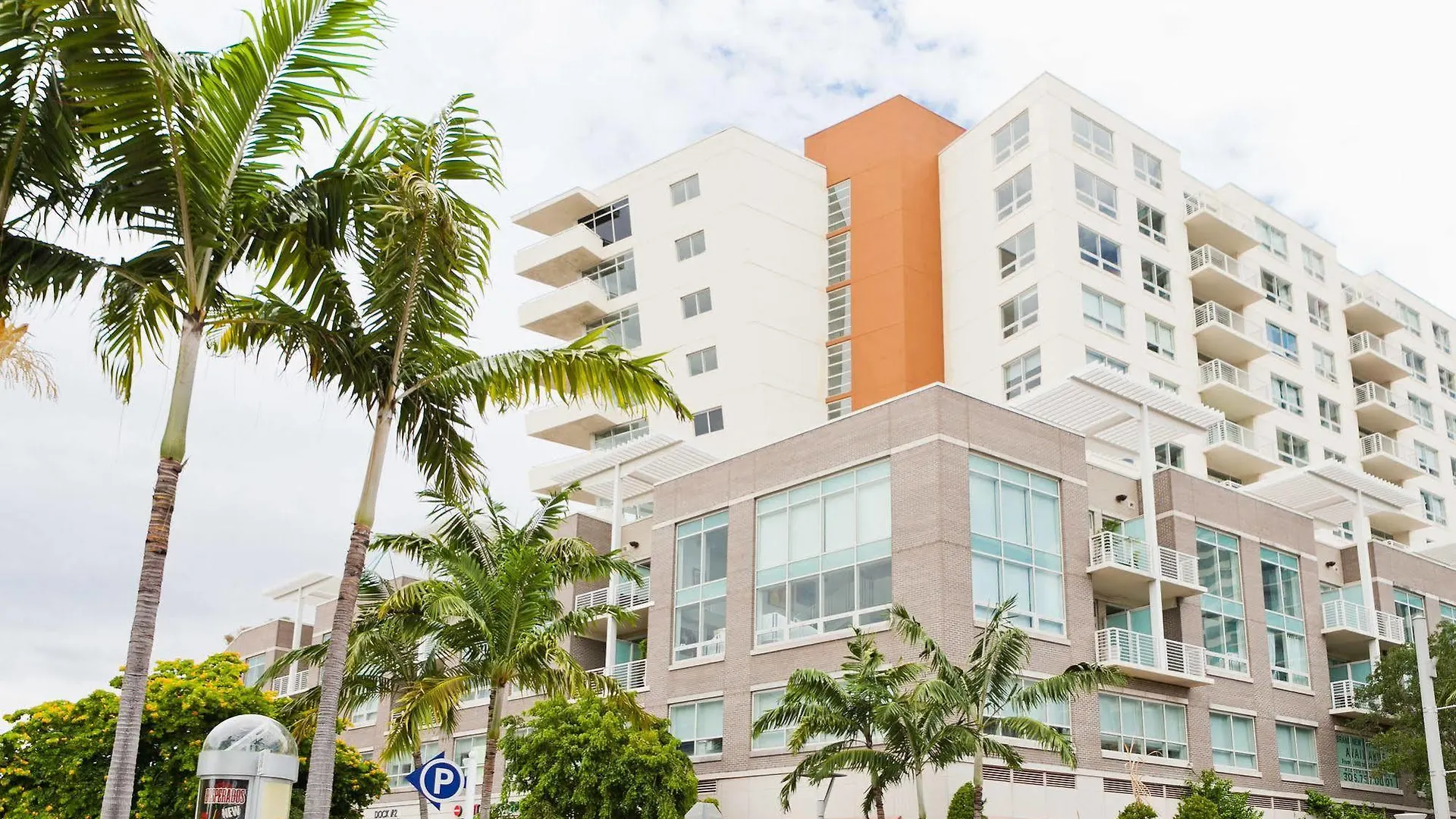 Sky At Midtown Apartment Miami