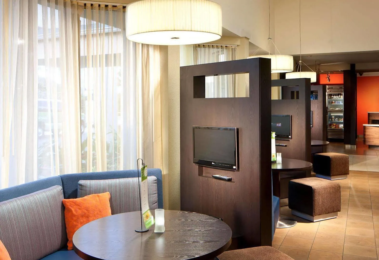 Courtyard Airport West Doral Hotel