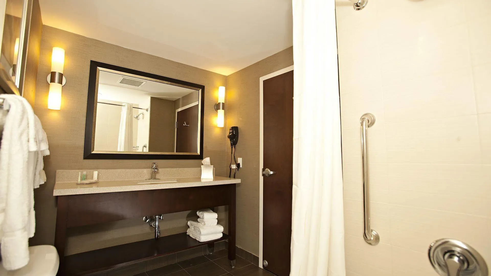 Hotel Comfort Miami Airport North