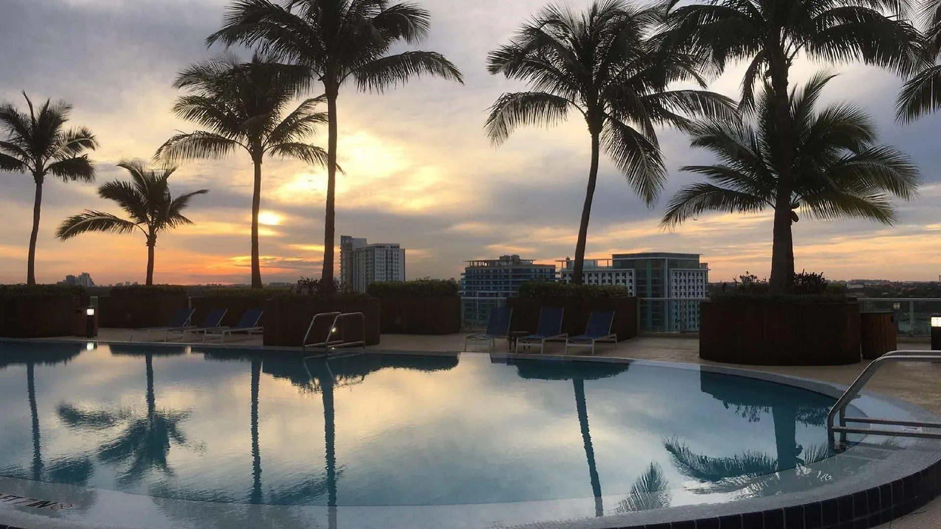 Global Luxury At One Broadway * Miami