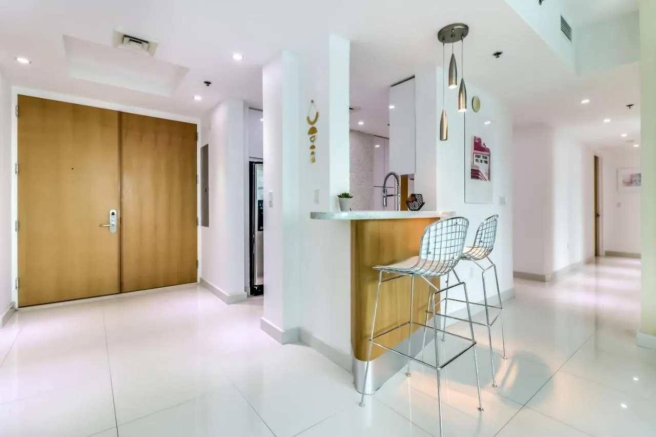 Luxury 3 Bedroom Full Service * 마이애미