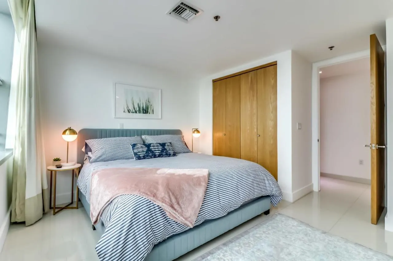 Luxury 3 Bedroom Full Service 마이애미