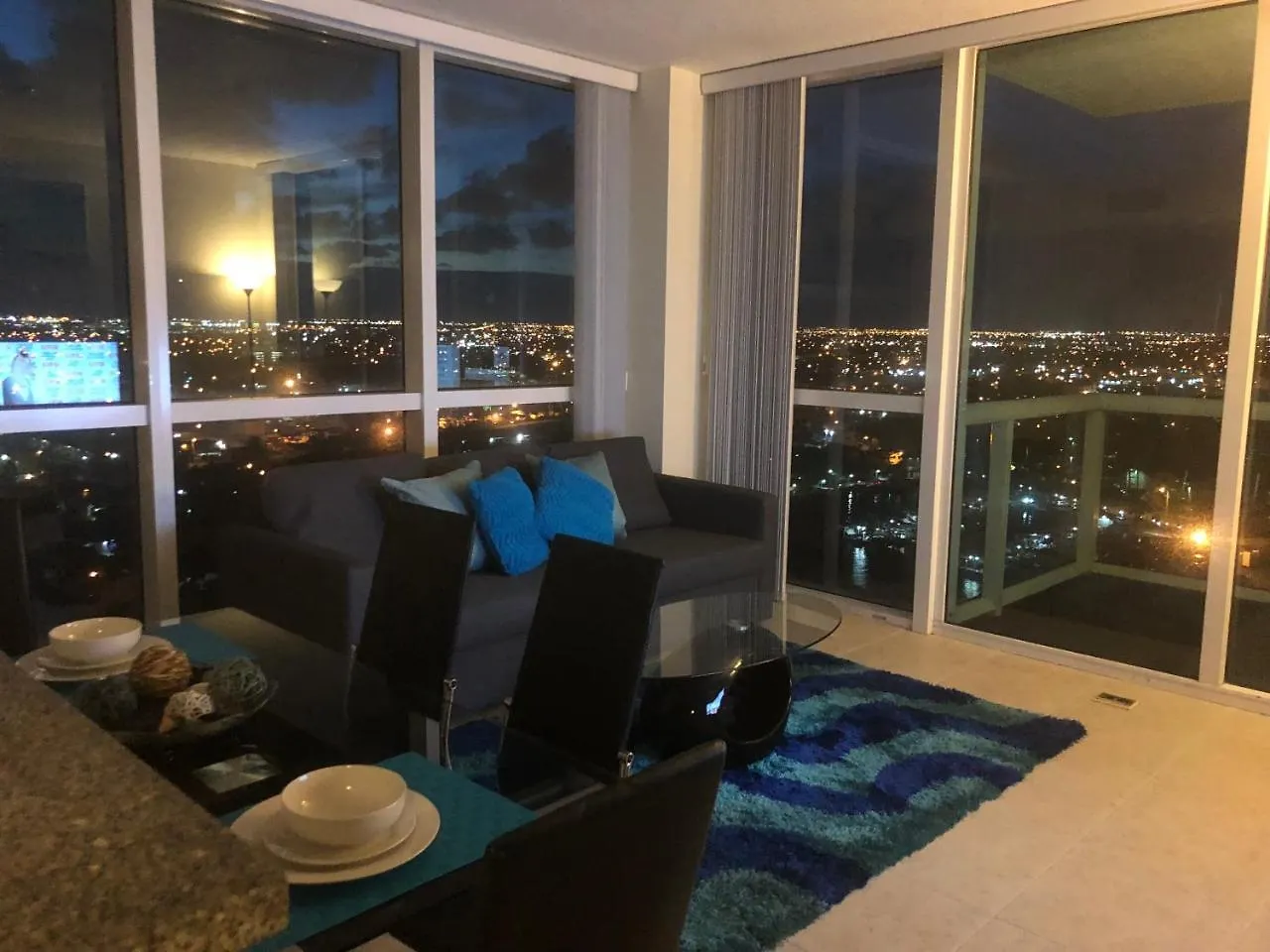 Апартаменты Starlight Suites
