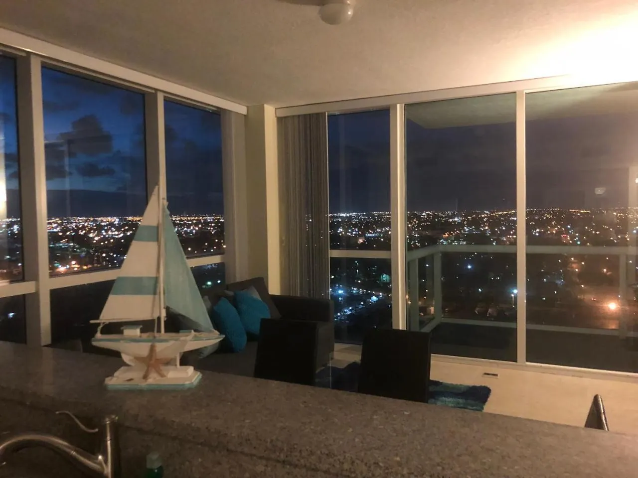 Starlight Suites Апартаменты *