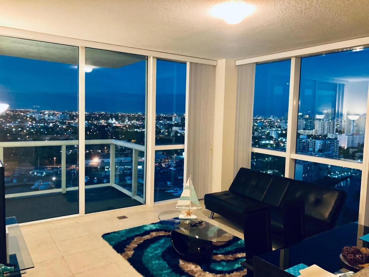아파트 Starlight Suites *