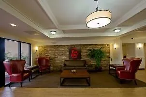 Red Roof Airport 2*