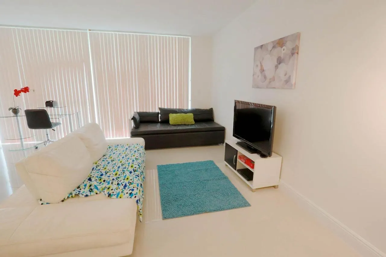 Pelicanstay At Brickell Downtown Miami Apartment