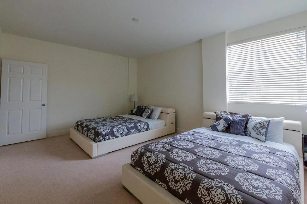 Pelicanstay At Brickell Downtown Miami Apartment