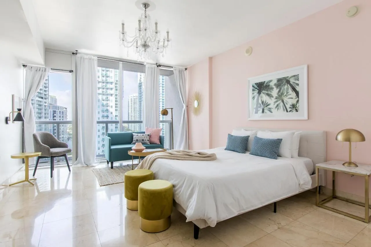 Apart Otel Sonder — Icon Brickell