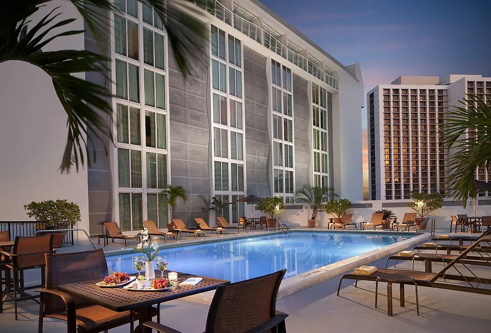 Otel Courtyard Downtown Brickell Area 3*