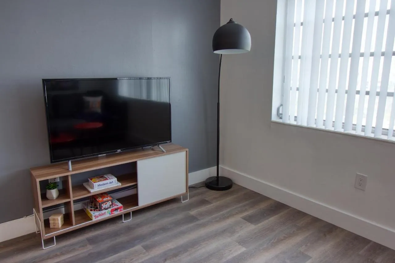 23 Palms - Midtown Wynwood Apartment Miami