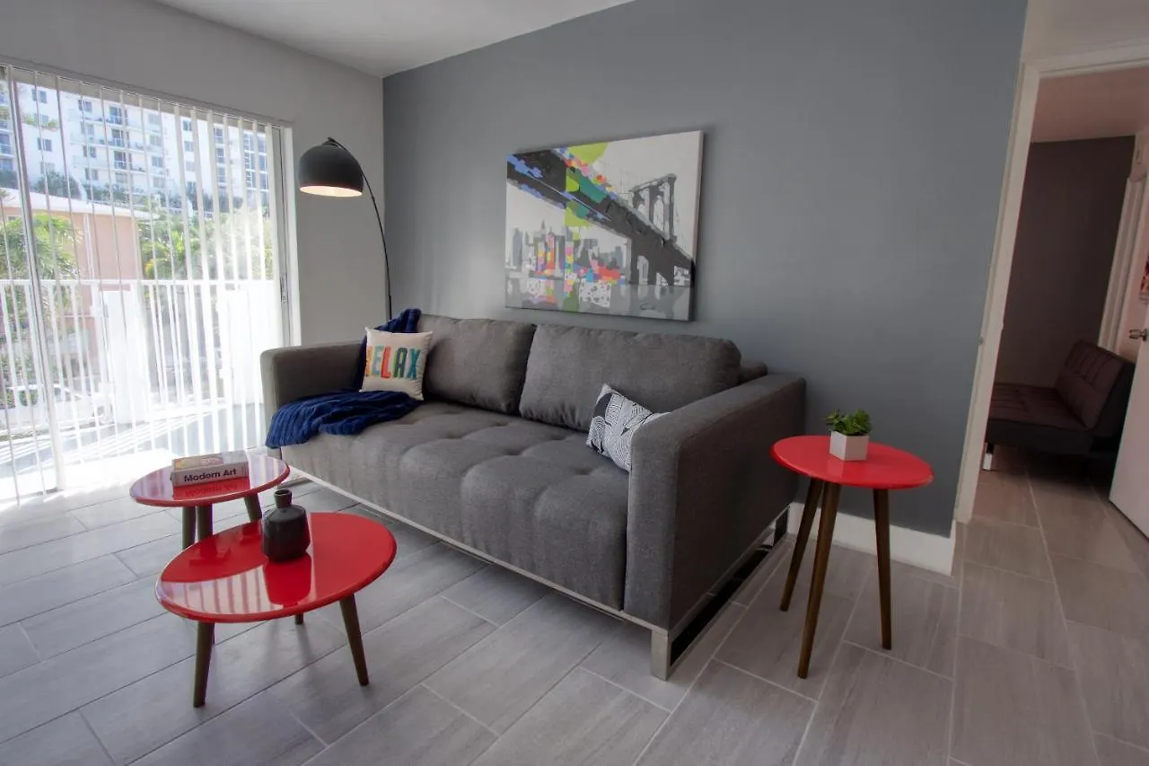 Apartment 23 Palms - Midtown Wynwood