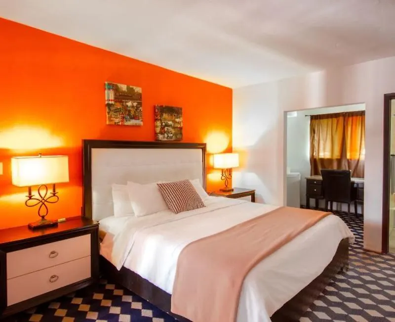 Отель Travelodge By Wyndham Biscayne Bay 3*