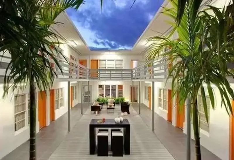 Отель Travelodge By Wyndham Biscayne Bay