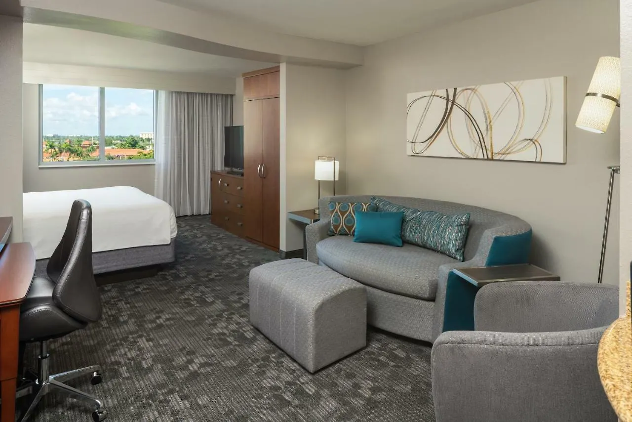 Hotell Courtyard By Marriott Airport 3*